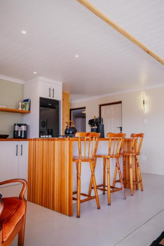 Η κουζίνα ή μικρή κουζίνα στο Makaina Lifestyle Accommodation