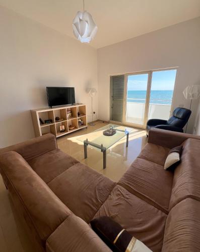 TV a/nebo společenská místnost v ubytování SeaView Apartments