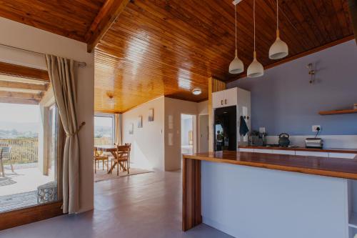 Η κουζίνα ή μικρή κουζίνα στο Makaina Lifestyle Accommodation