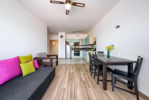 Kuchyňa alebo kuchynka v ubytovaní ApartamentyPrzyMorzu Classic Kołobrzeg