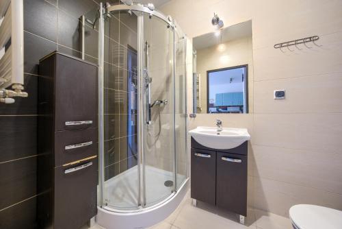 Kúpeľňa v ubytovaní ApartamentyPrzyMorzu Classic Kołobrzeg
