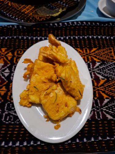 Makanan di atau berdekatan rumah percutian