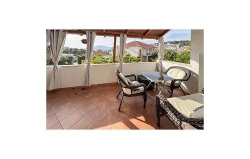 Beautiful Apartment In Trogir With Wifi