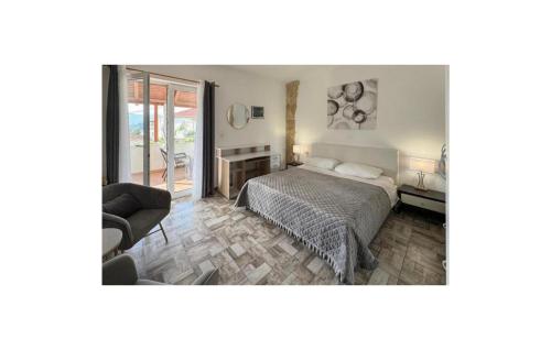 Beautiful Apartment In Trogir With Wifi