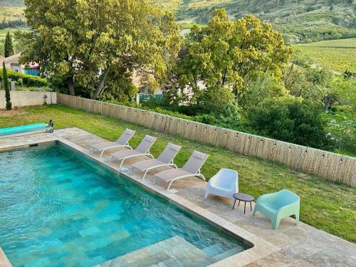 Πισίνα στο ή κοντά στο Villa Monze