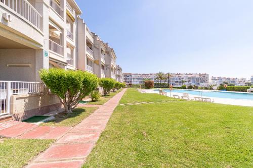 1009 Apartamento planta baja con vista al lago homeselectspain