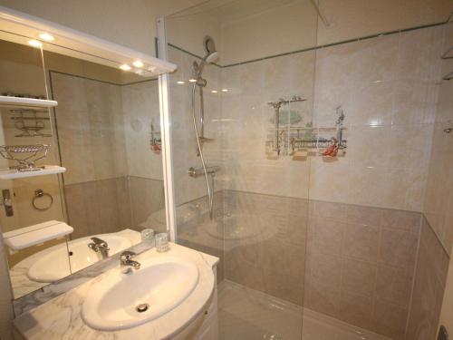 Ένα μπάνιο στο Les Saisies - Charmant 2 Pièces avec Balcon et Casier à Skis - FR-1-293-120
