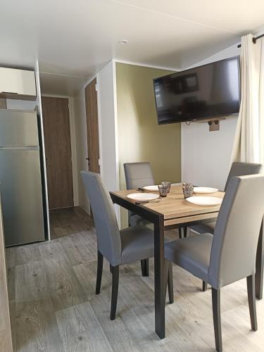 Photo de la galerie de l'établissement Mobil home Camping la carabasse, à Vias