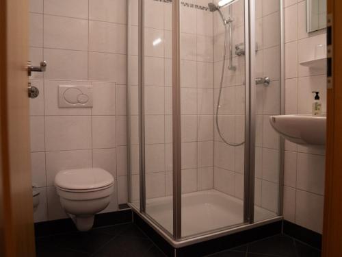 Koupelna v ubytování Gästehaus Roming