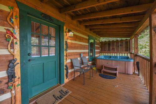 View! Cozy, Private, Fireplace, Hot Tub Log Cabin, Honeymoon! photo 21