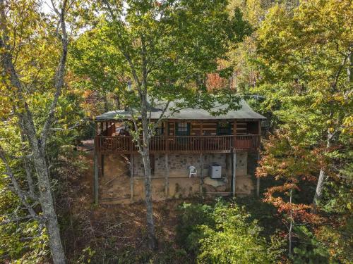 View! Cozy, Private, Fireplace, Hot Tub Log Cabin, Honeymoon! photo 29
