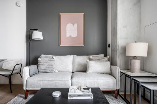 Gallery image of Blueground SoMa pool nr Civic Center SFO-1276 in San Francisco