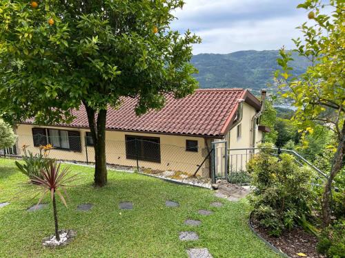 Casa de Casarelhos - T1 - Vistas rio e montanha - Lareira - "Gerês"