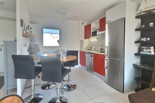 Appartement spacieux pour 4 personnes à 500m de la me