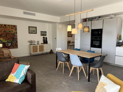 CORAL - Lumineux appartement Cap d'agde vue mer , idéalement situé
