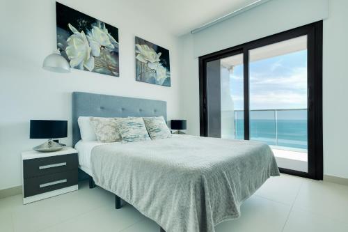 SUNSET DRIVE 128 Luxury Beach Retreat by CAR