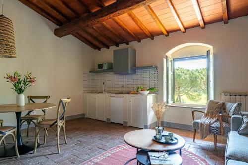 Kuchyň nebo kuchyňský kout v ubytování Relais Badia a Passignano