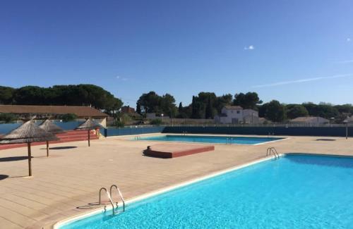 Pavillon indépendant pour 6 personnes dans une résidence sécurisée avec piscine
