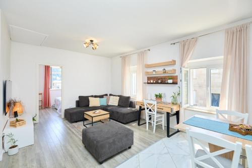Apartment Voyager