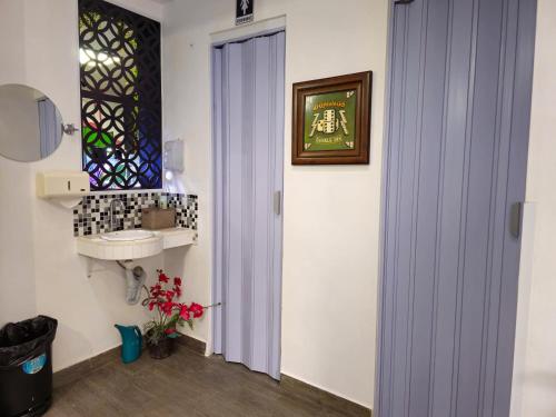 Ένα μπάνιο στο Buona Notte Hostel & Pousada