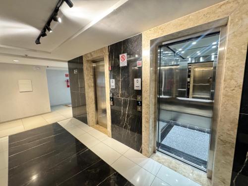 Φωτογραφία από το άλμπουμ του AP completo próx ao Shopping com piscina, garagem e ar σε Sobral