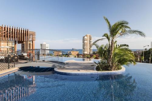 SUNSET DRIVE 128 Luxury Beach Retreat by CAR