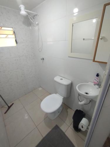 Koupelna v ubytování Edícula em São Pedro