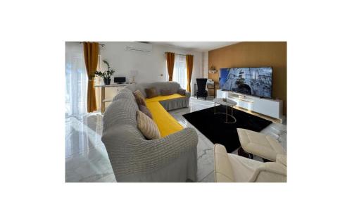 Cozy Apartment In Trogir With Wifi