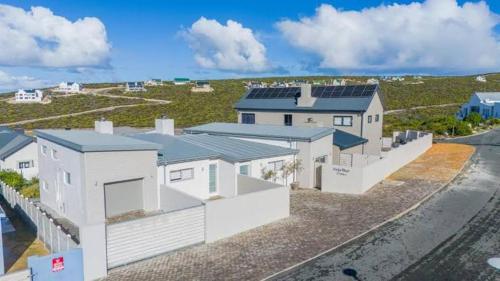 Gallery image of Deja Blue in Struisbaai