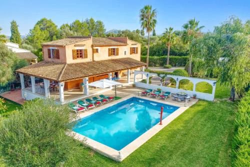 Villa Murtaretas by Villa Plus