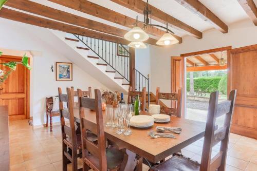 Villa Murtaretas by Villa Plus
