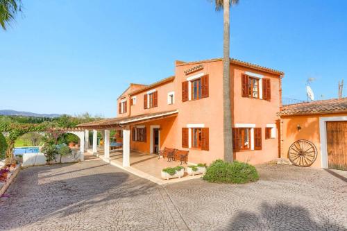 Villa Murtaretas by Villa Plus