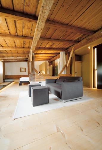 Ruang duduk di Gästehaus berge