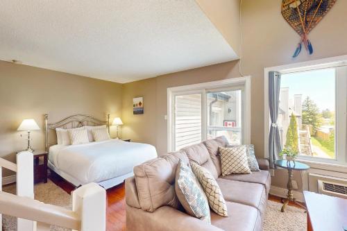 Posezení v ubytování Condo 614 at North Creek Resort