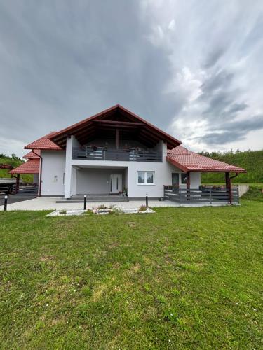 Bangunan di mana terletaknya rumah tamu ini