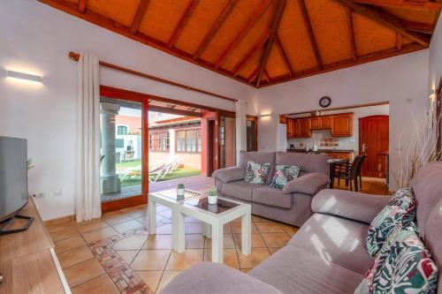Villa Feliz Mar by Villa Plus