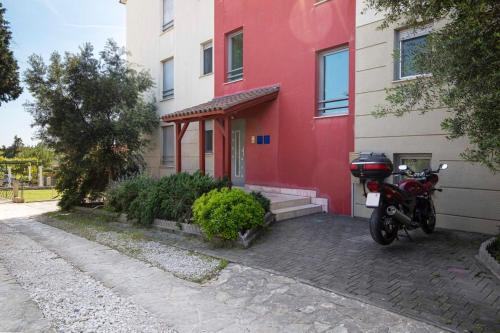 O edifício em que o apartamento se localiza
