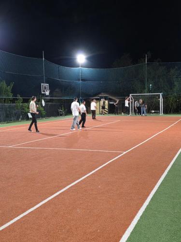 Tenis dan/atau kemudahan skuasy di Green Property atau berdekatan