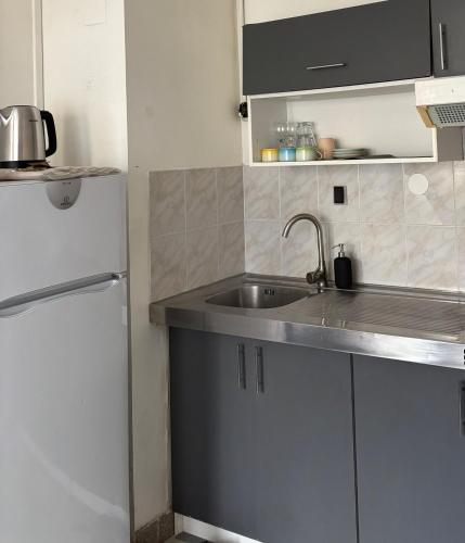 Cozy Studio Ideally Located