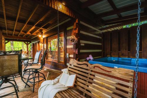 Φωτογραφία από το άλμπουμ του Creekside Smoky Mountains σε Hatchertown