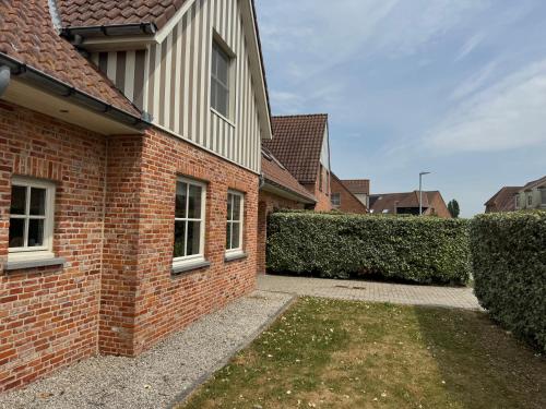 Το κτήριο όπου στεγάζεται  η παραθεριστική κατοικία