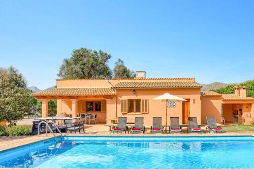 Villa Andreu by Villa Plus