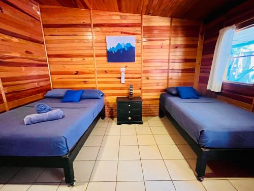 Photo de la galerie de l'établissement Wasi la Punta 4 Starlink 2min walk to the beach, à Brisas de Zicatela