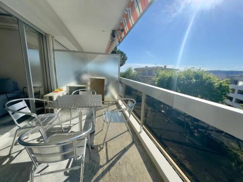 Beau studio proche des plages piscine