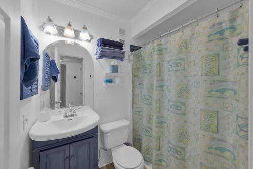 Beach Haven 1BR Steps to Ocean w Pool & Grill photo 18