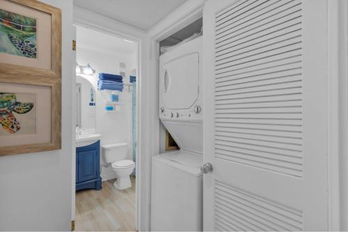 Beach Haven 1BR Steps to Ocean w Pool & Grill photo 22