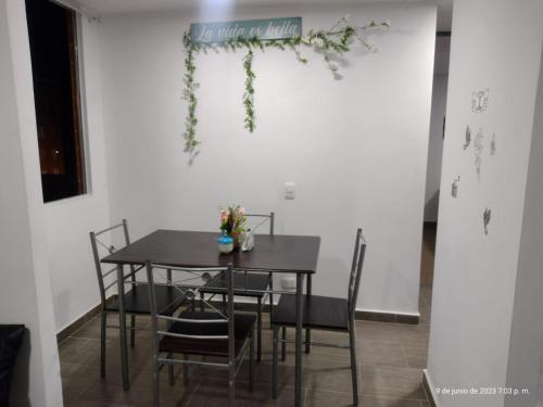 Φωτογραφία από το άλμπουμ του Apartamento vacacional con parqueadero y piscina σε Ibagué