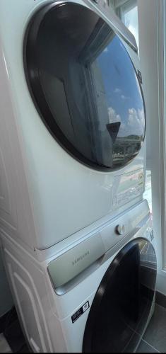 a large television sitting on top of a truck at Short-term rent Giheung 3B2B #gym #free parking #dog in Yongin