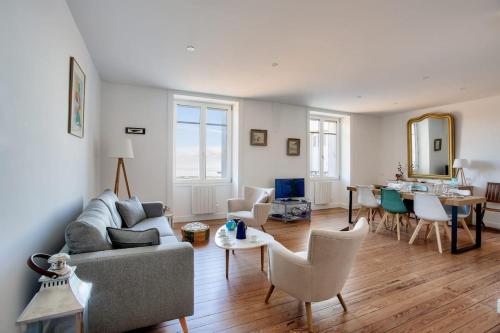 full sea view with direct beach access