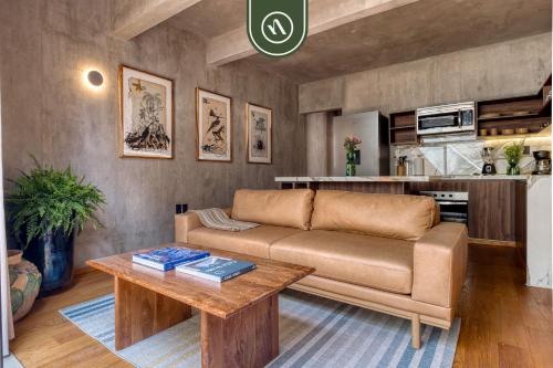 Χώρος καθιστικού στο Luxury 2 BR Condo in Downtown - AC - Peaceful